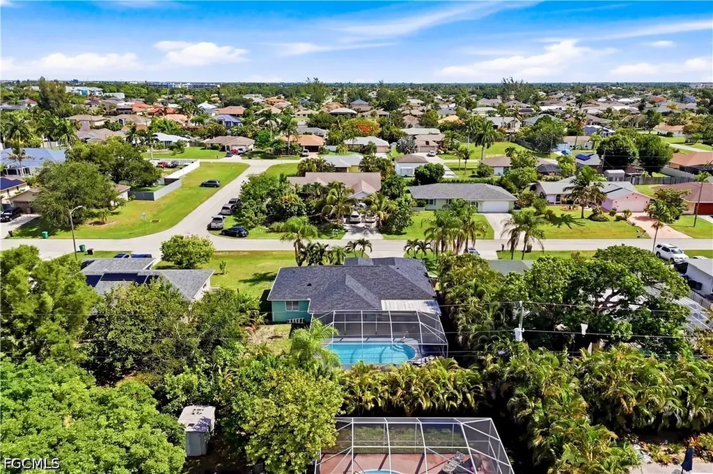 204 SE 18th Street Cape Coral FL 33990