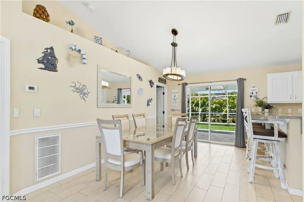 204 SE 18th Street Cape Coral FL 33990