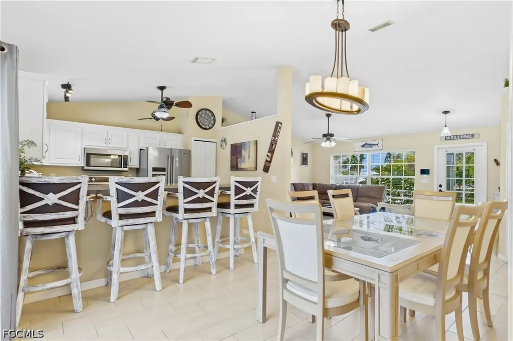 204 SE 18th Street Cape Coral FL 33990