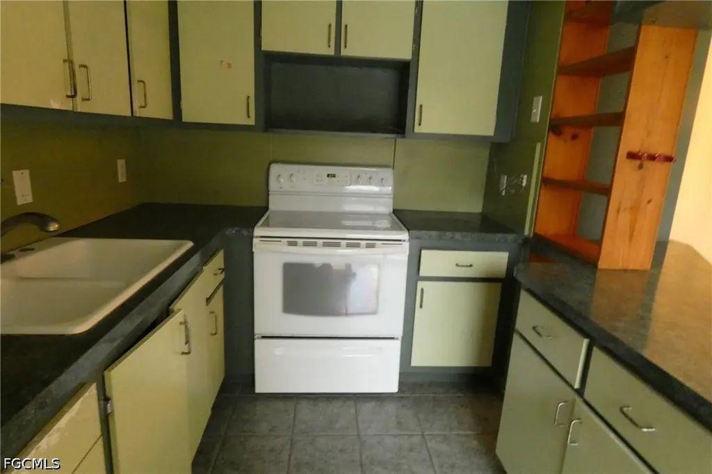 1647 Park Meadows Drive Fort Myers FL 33907