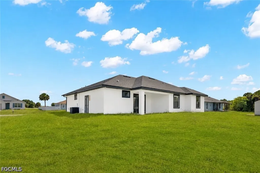 8030 Sherwood Circle Labelle FL 33935