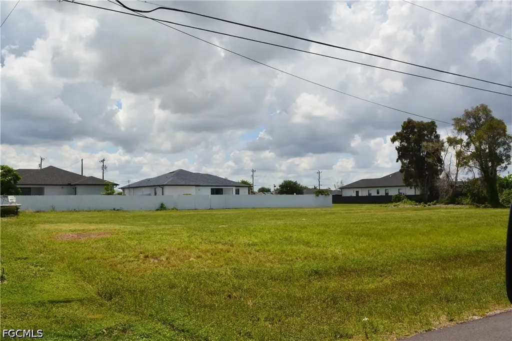 327 NW 16th Place Cape Coral FL 33993