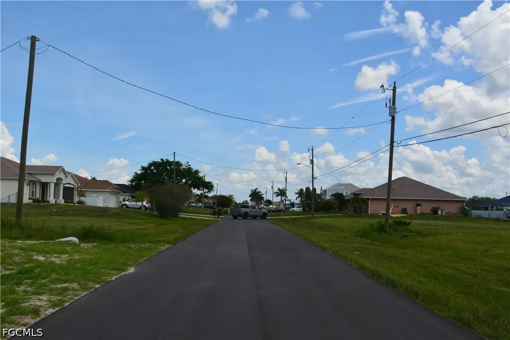 327 NW 16th Place Cape Coral FL 33993