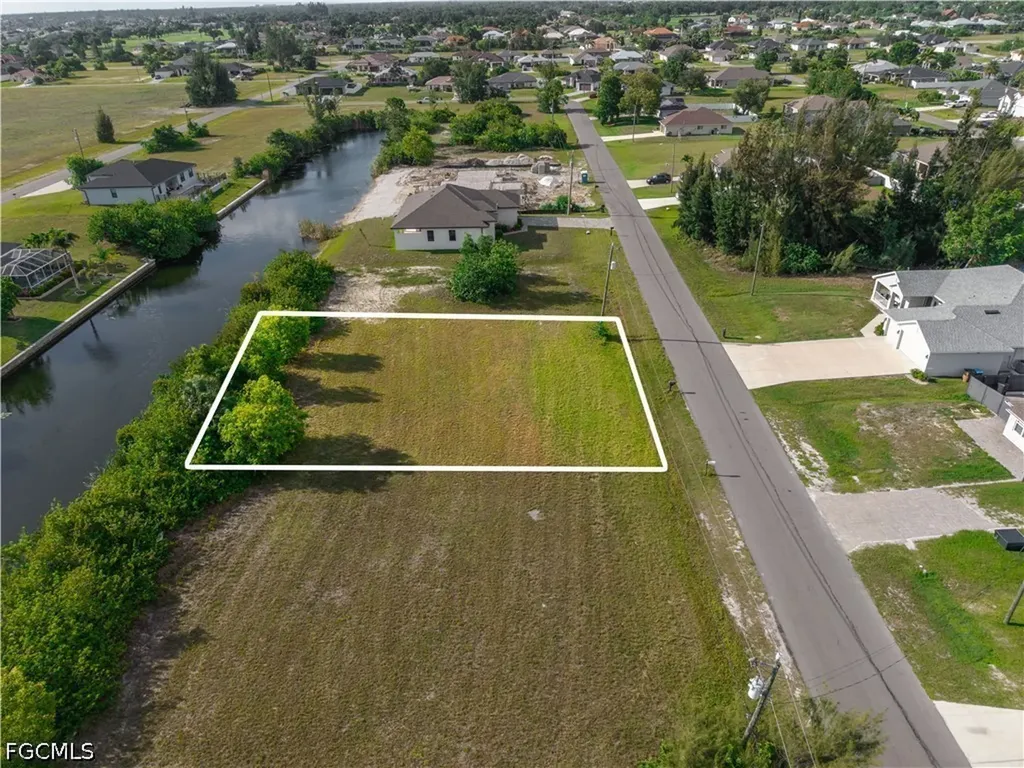 1124 NW 28th Avenue Cape Coral FL 33993