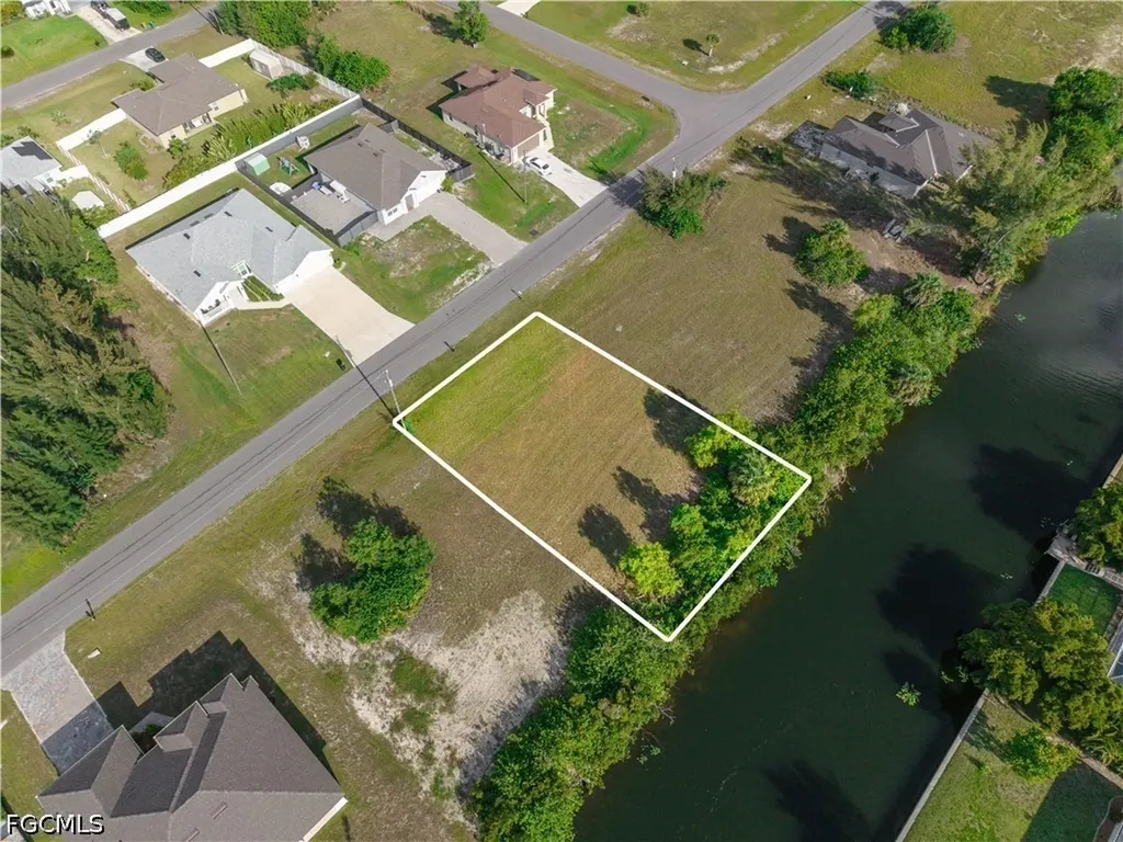 1124 NW 28th Avenue Cape Coral FL 33993