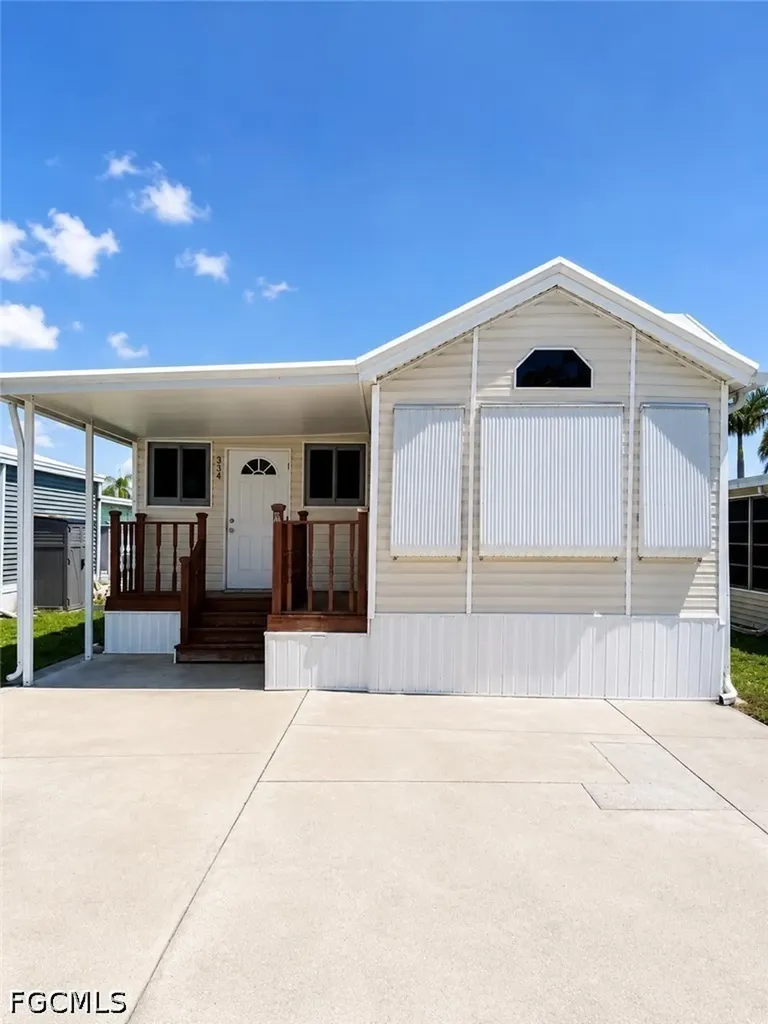 334 Blue Spring Terrace North Fort Myers FL 33903