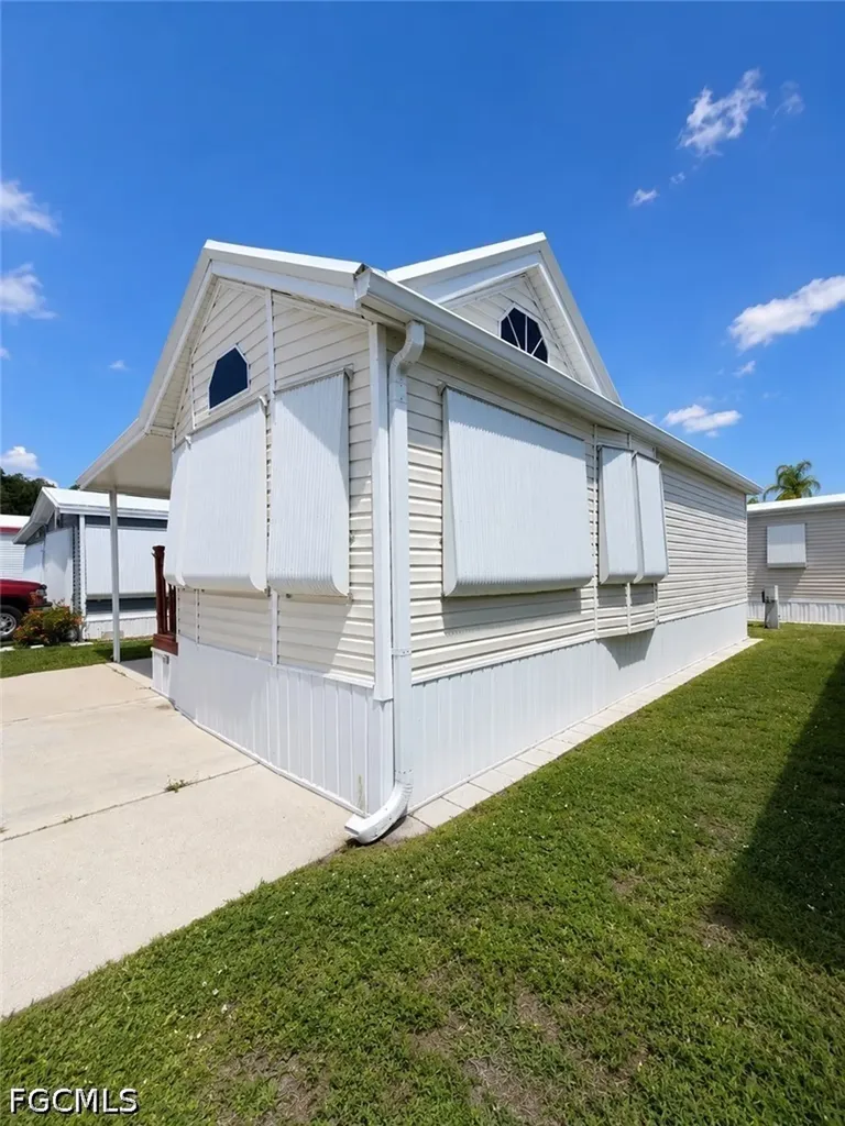 334 Blue Spring Terrace North Fort Myers FL 33903