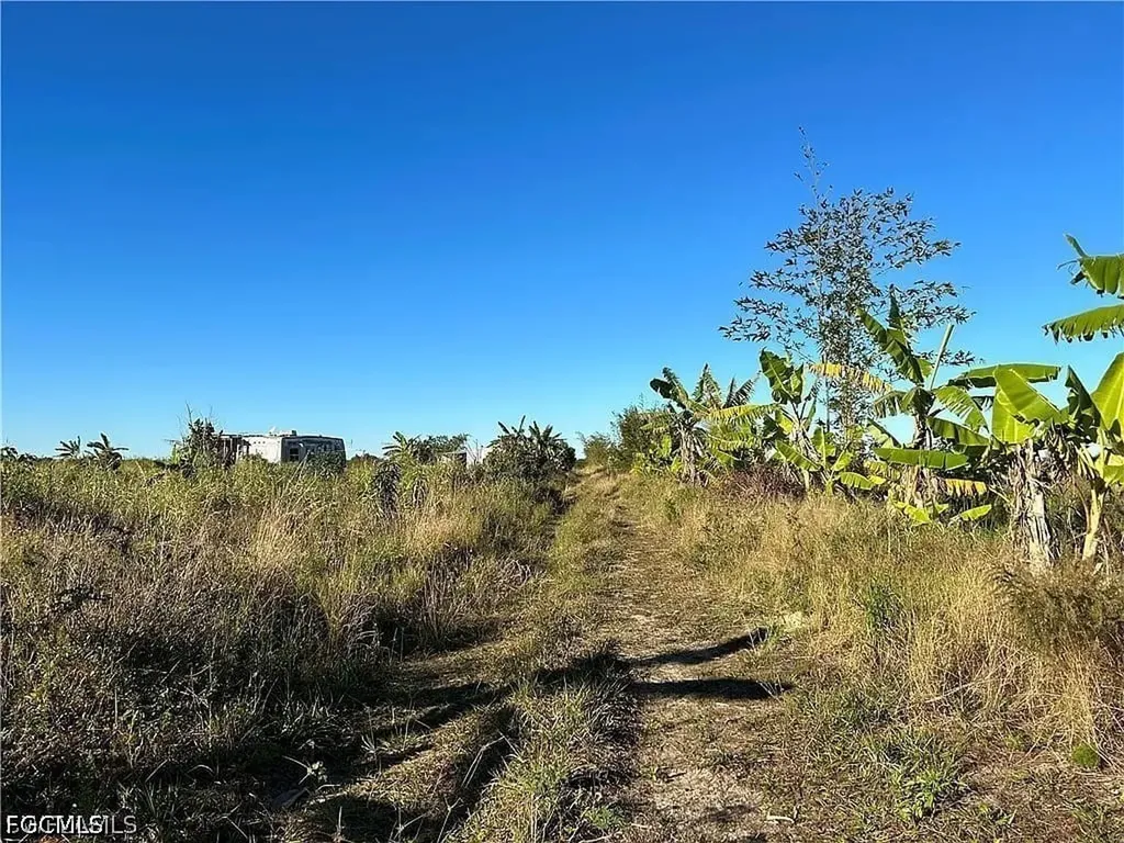 4276 2nd Road N Labelle FL 33935