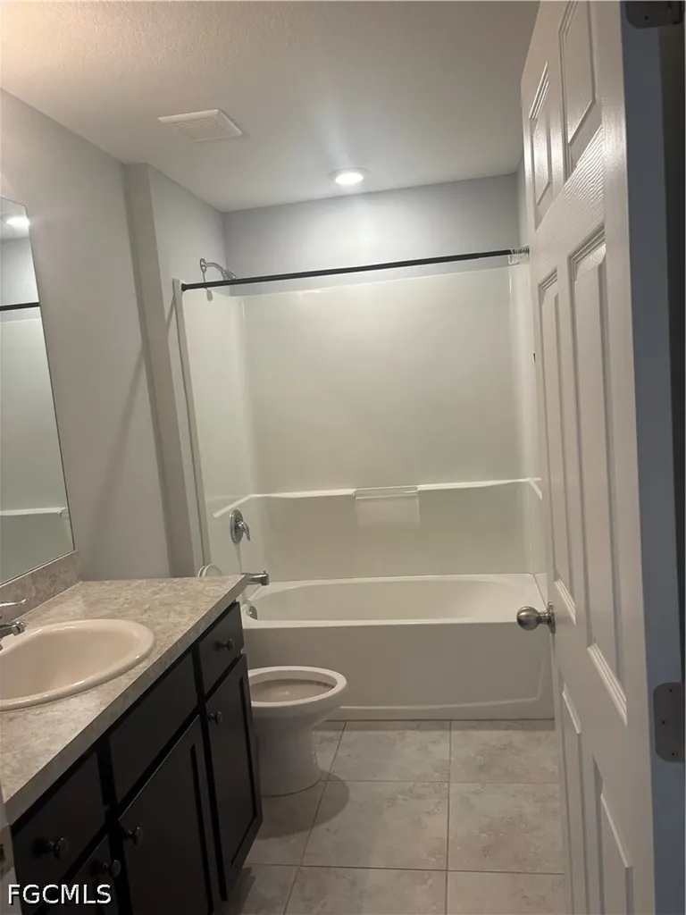 1143 NW 4th Place Cape Coral FL 33993