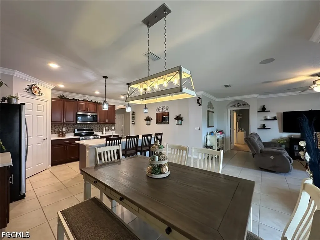 1708 NW 29th Terrace Cape Coral FL 33993