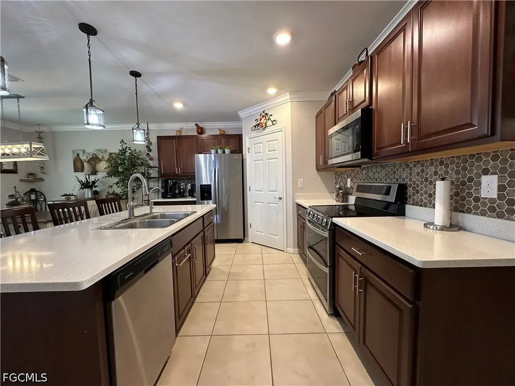1708 NW 29th Terrace Cape Coral FL 33993