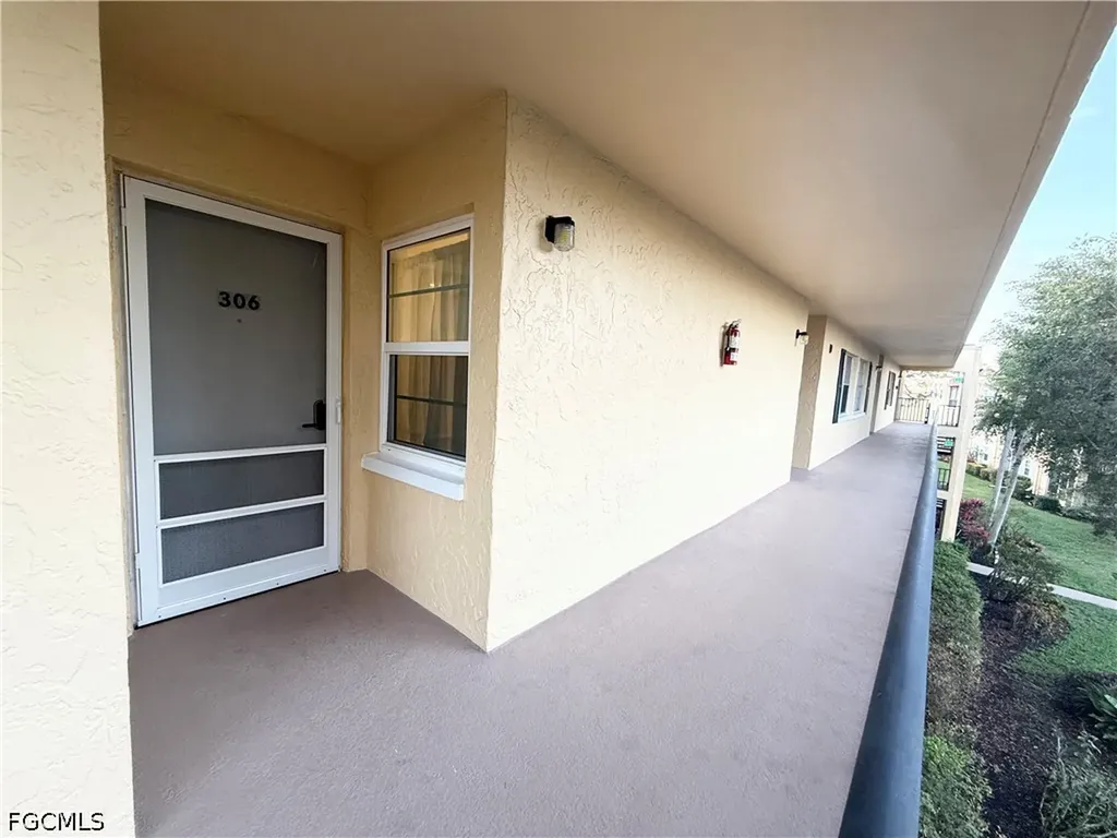 1087 Forest Lakes Drive Naples FL 34105