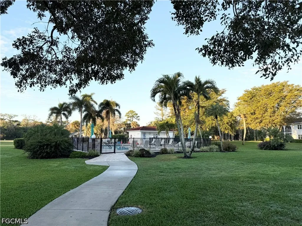 1087 Forest Lakes Drive Naples FL 34105