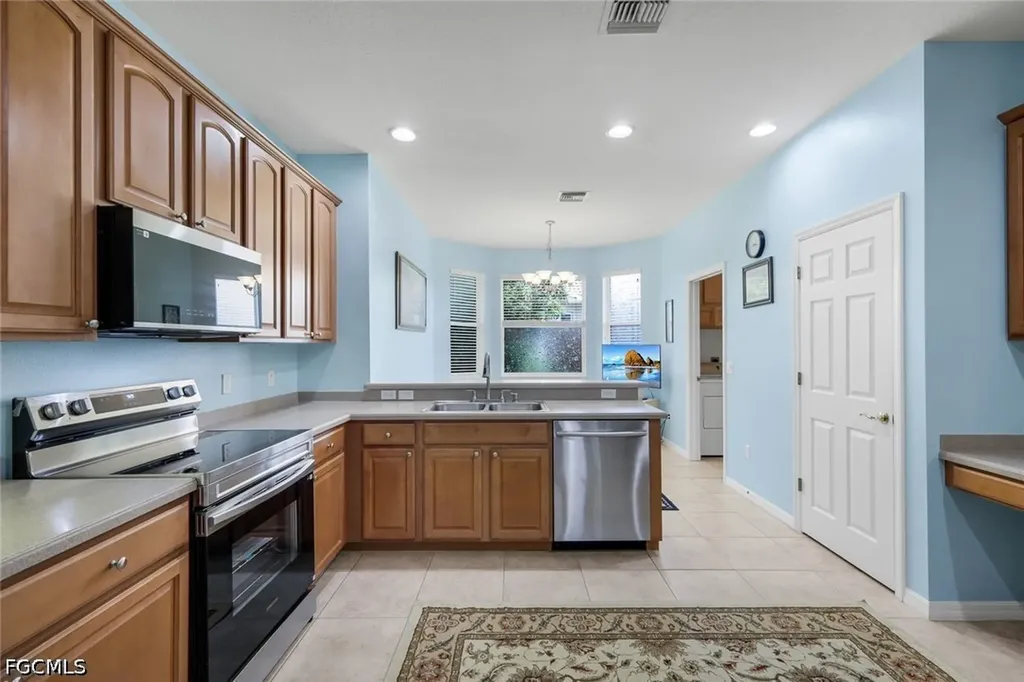 9830 Mar Largo Circle Fort Myers FL 33919