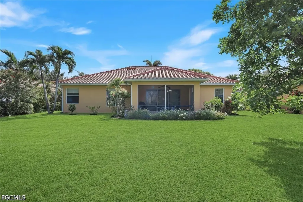 9830 Mar Largo Circle Fort Myers FL 33919