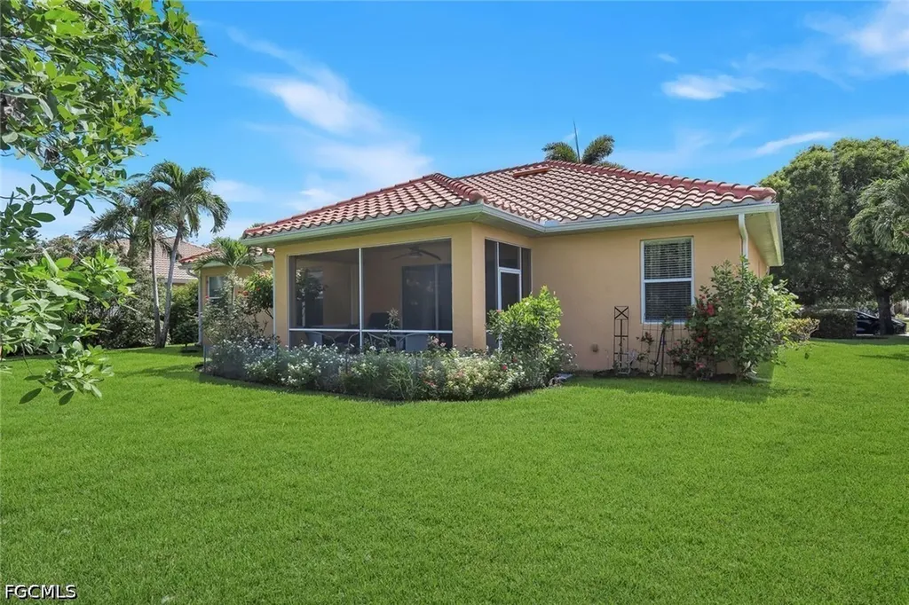 9830 Mar Largo Circle Fort Myers FL 33919
