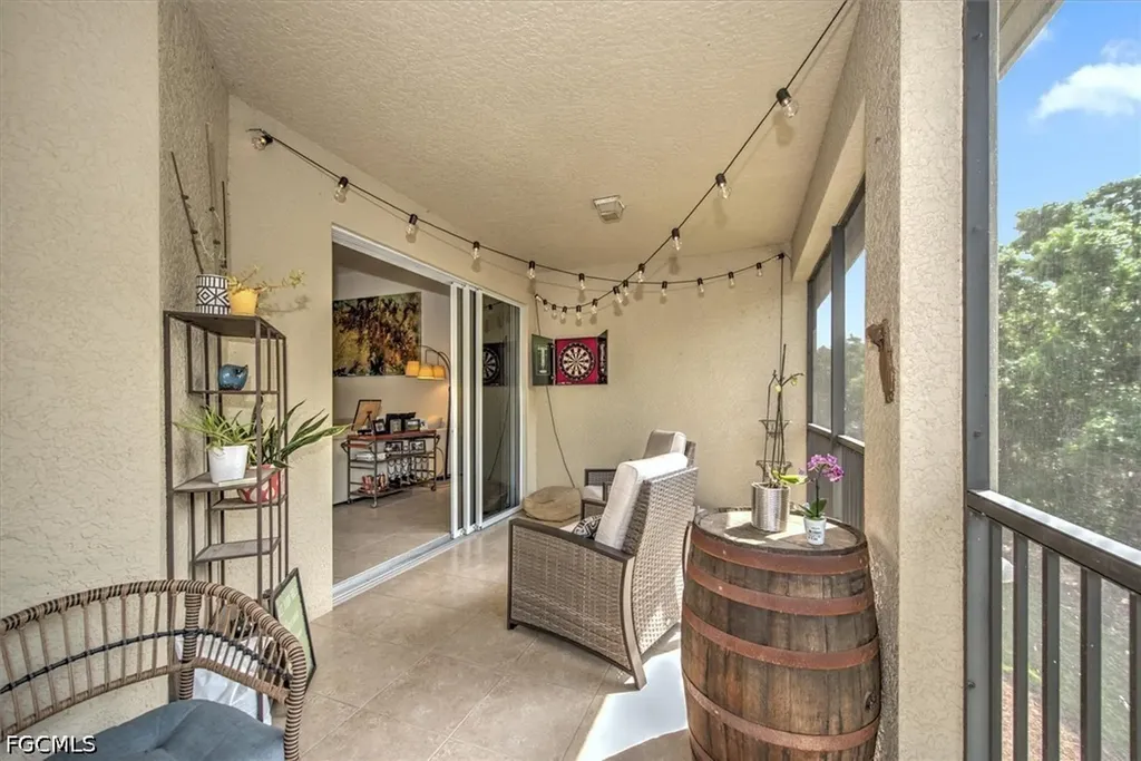18910 Bay Woods Lake Drive Fort Myers FL 33908