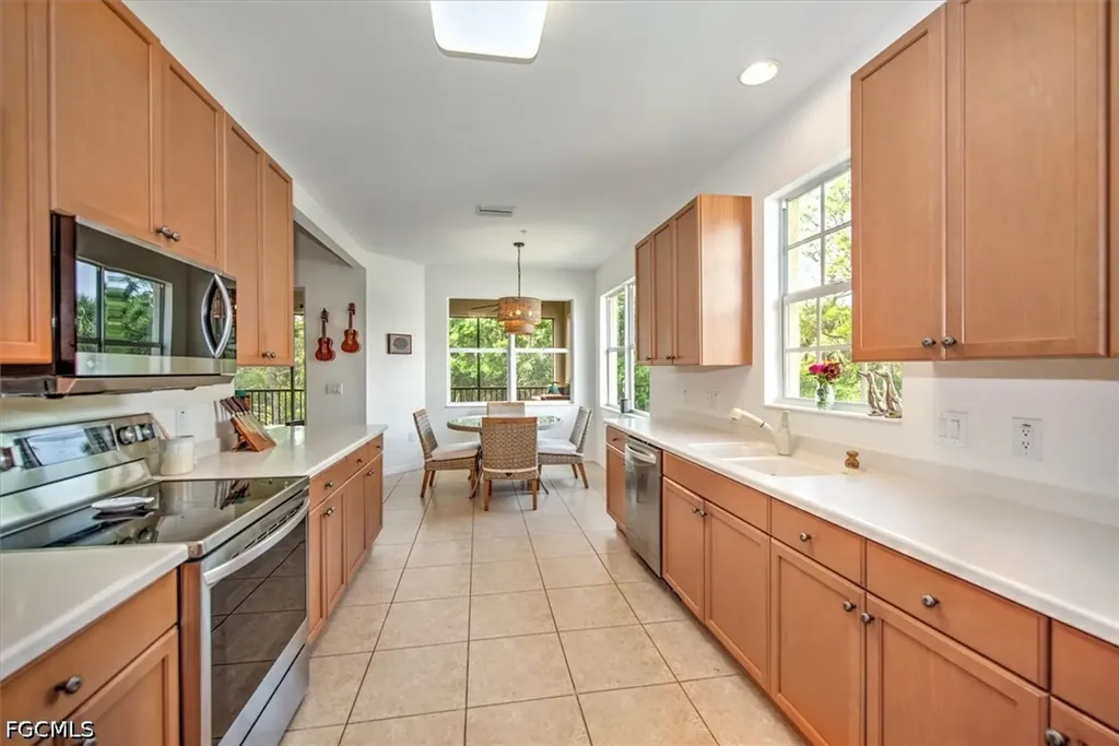 18910 Bay Woods Lake Drive Fort Myers FL 33908