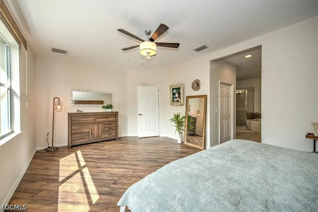 18910 Bay Woods Lake Drive Fort Myers FL 33908