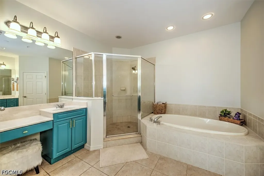 18910 Bay Woods Lake Drive Fort Myers FL 33908