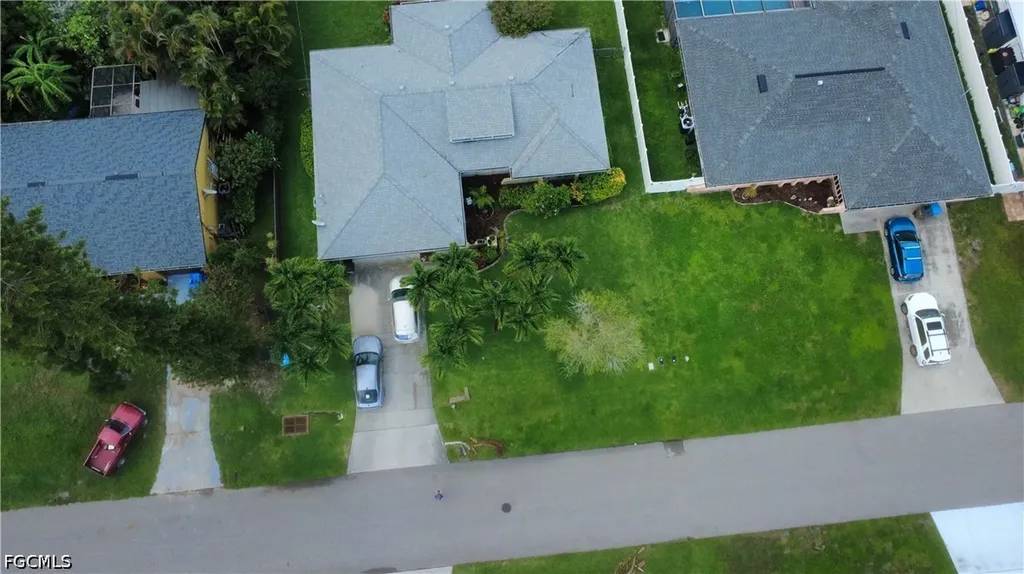 1202 SE 21st Lane Cape Coral FL 33990
