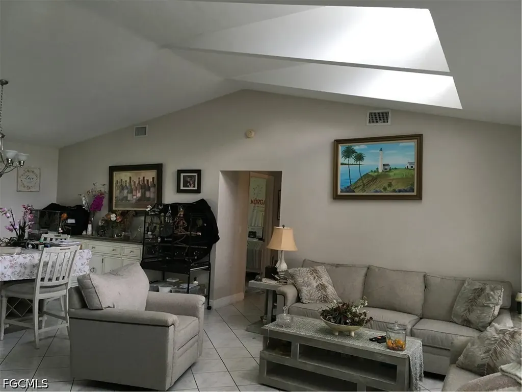 1202 SE 21st Lane Cape Coral FL 33990