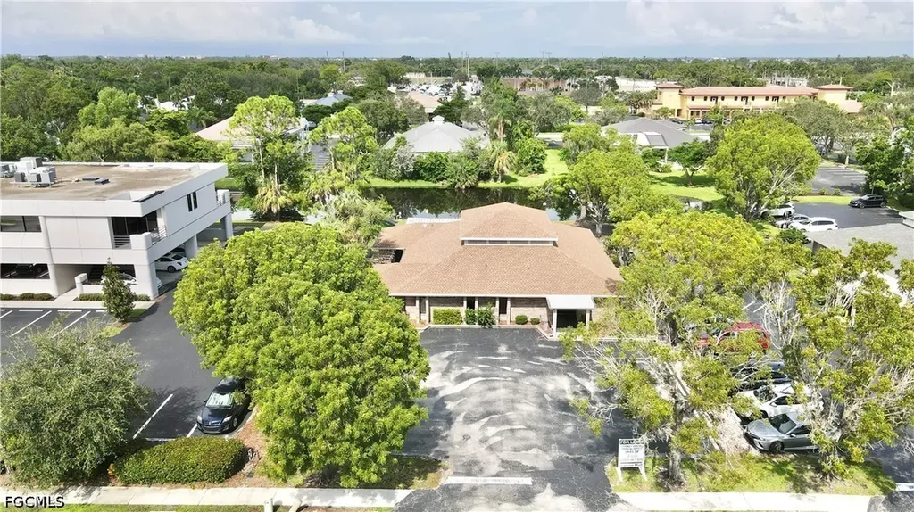 45 Barkley Circle Fort Myers FL 33907