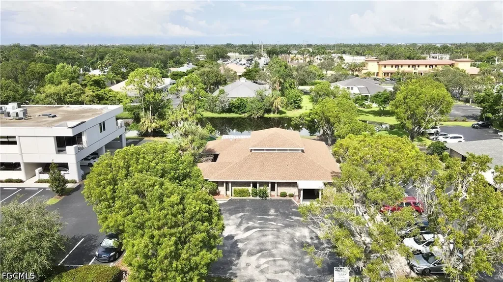 45 Barkley Circle Fort Myers FL 33907