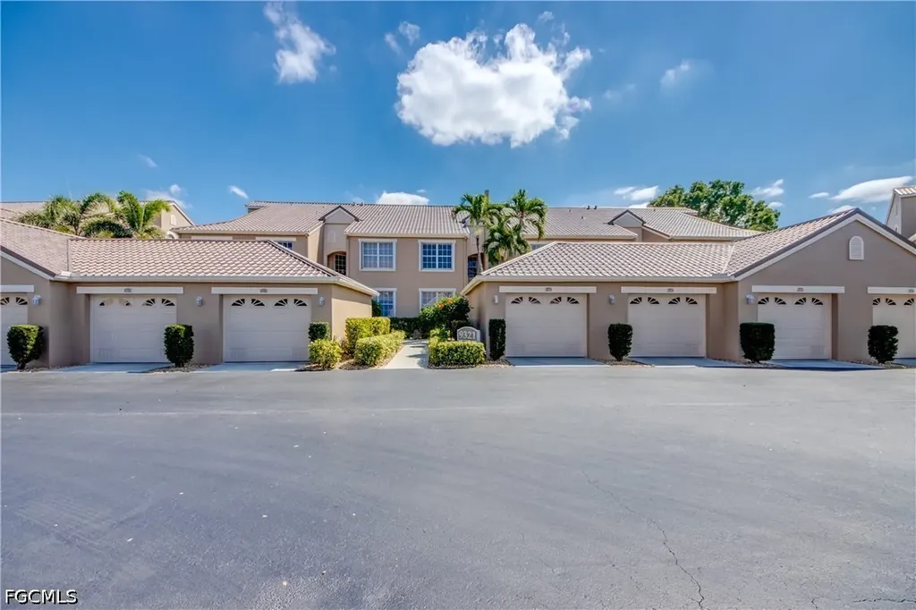9321 Alamander Court Fort Myers FL 33919