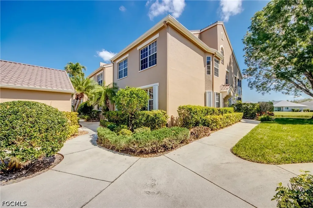 9321 Alamander Court Fort Myers FL 33919