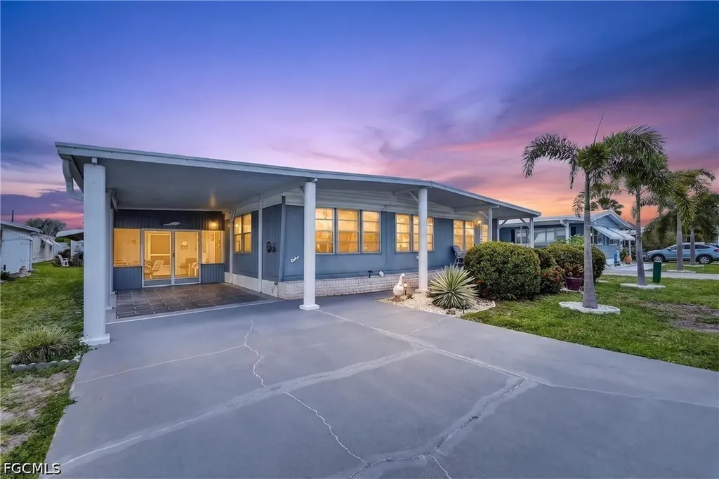 5201 Forest Park Drive North Fort Myers FL 33917