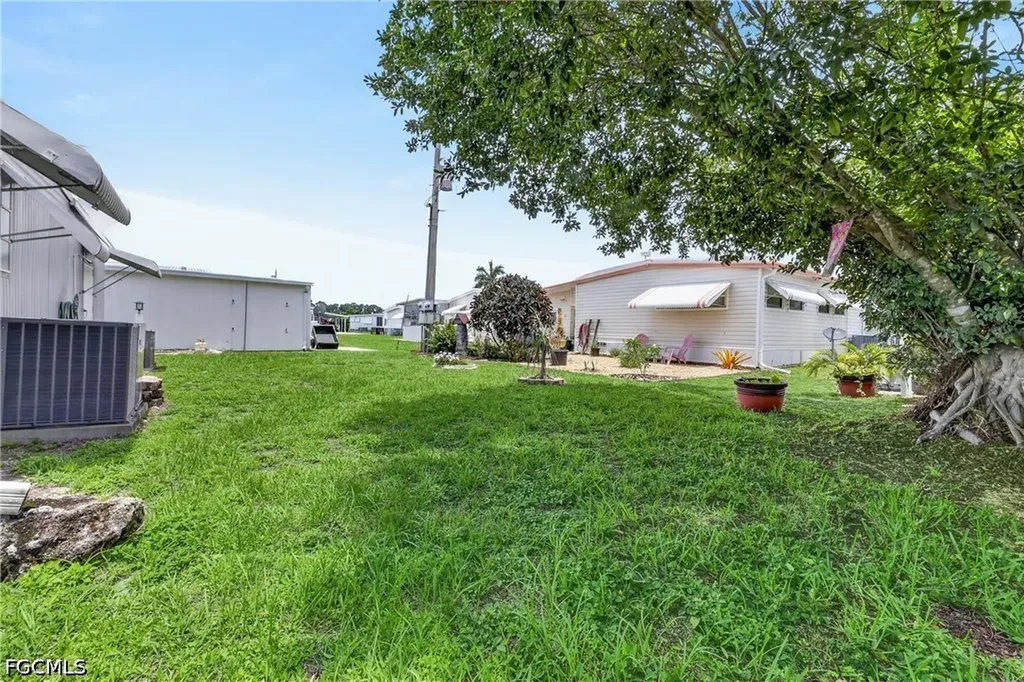5201 Forest Park Drive North Fort Myers FL 33917