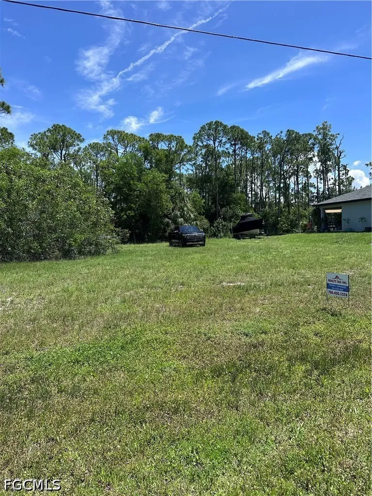 3921 NW 42nd Lane Cape Coral FL 33993