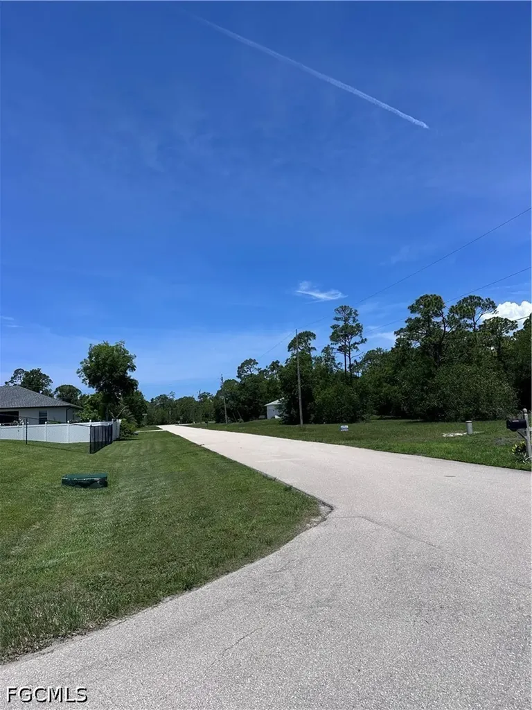3921 NW 42nd Lane Cape Coral FL 33993