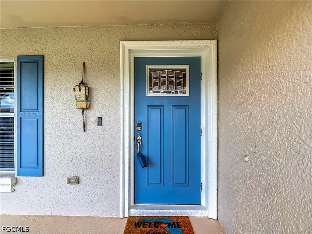 3612 SW 8th Court Cape Coral FL 33914
