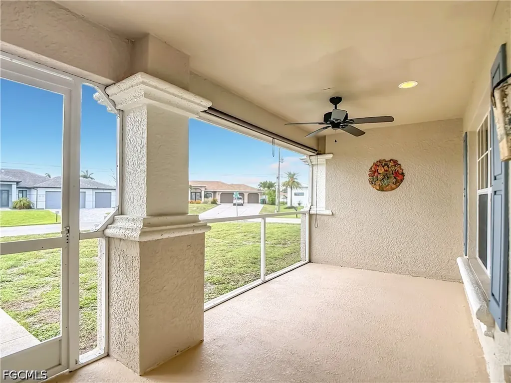 3612 SW 8th Court Cape Coral FL 33914
