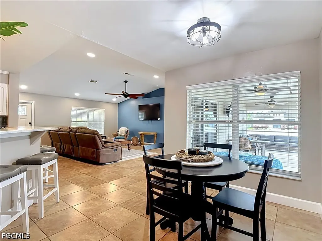 3612 SW 8th Court Cape Coral FL 33914