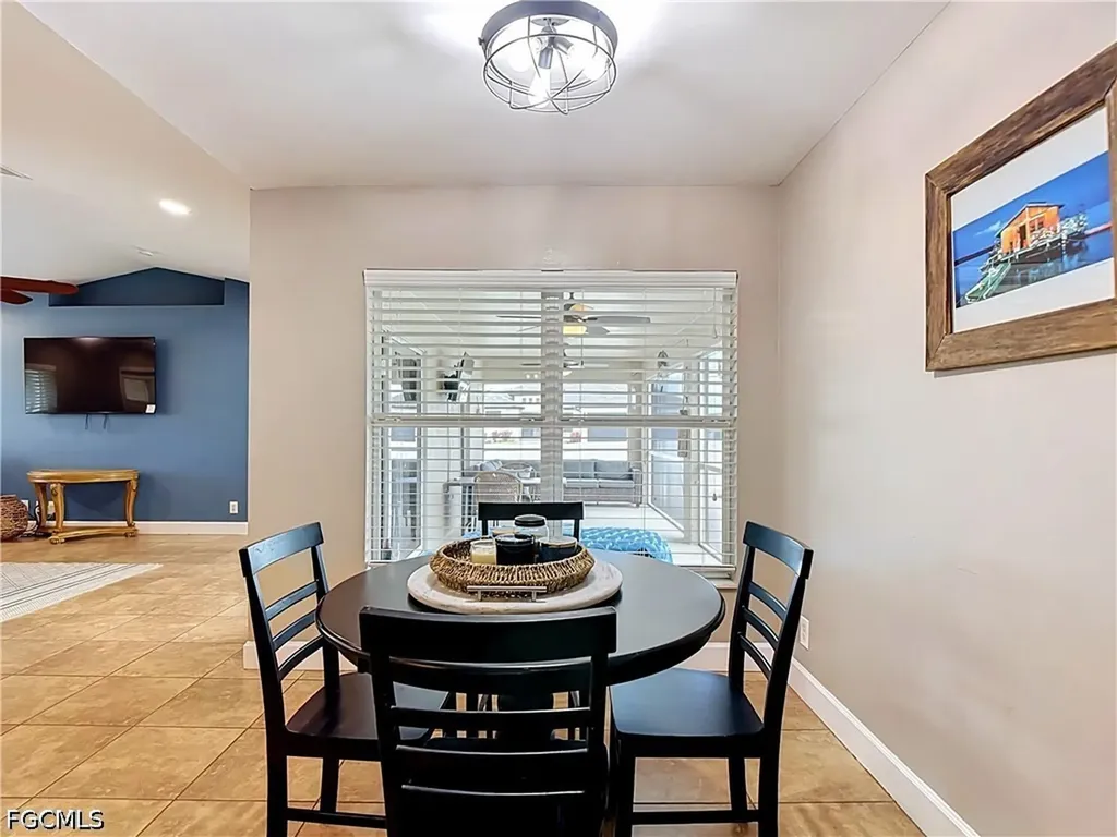 3612 SW 8th Court Cape Coral FL 33914