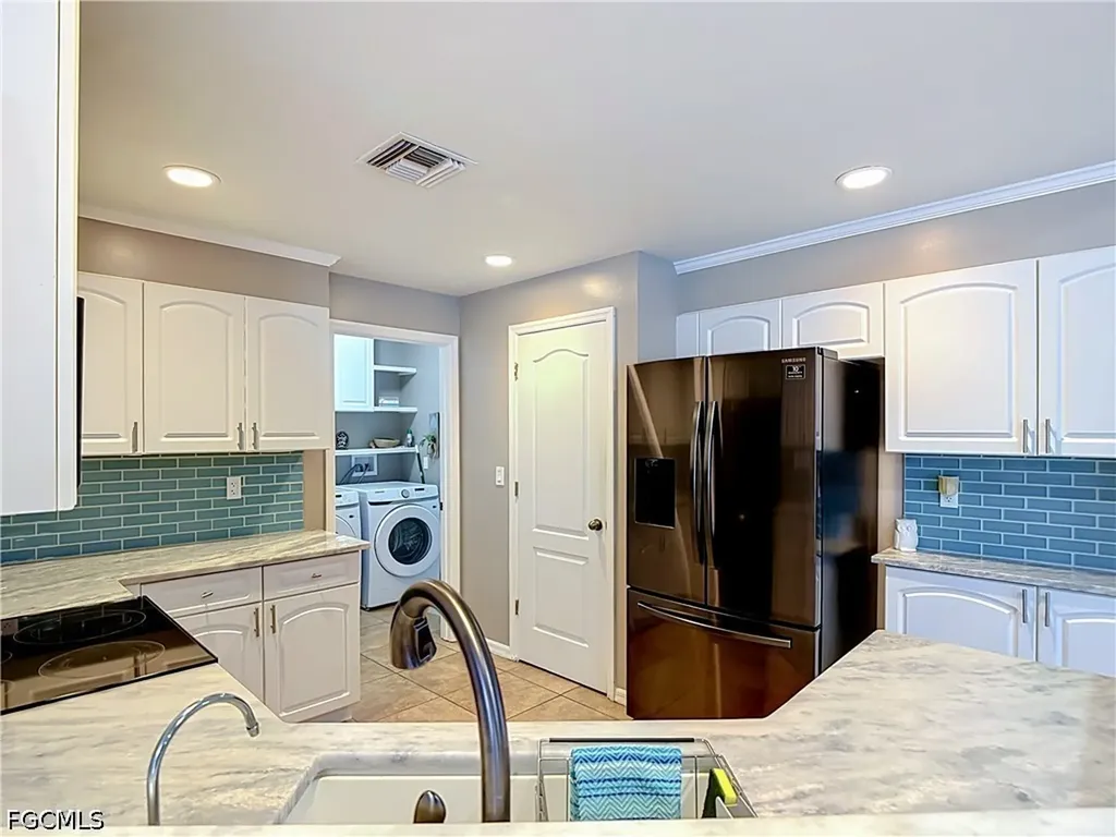 3612 SW 8th Court Cape Coral FL 33914