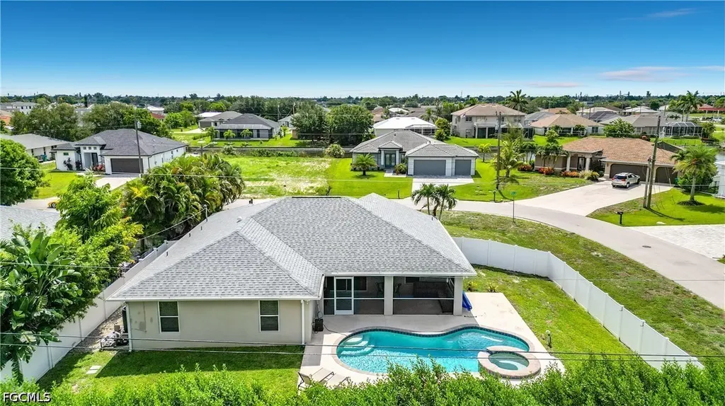 3612 SW 8th Court Cape Coral FL 33914