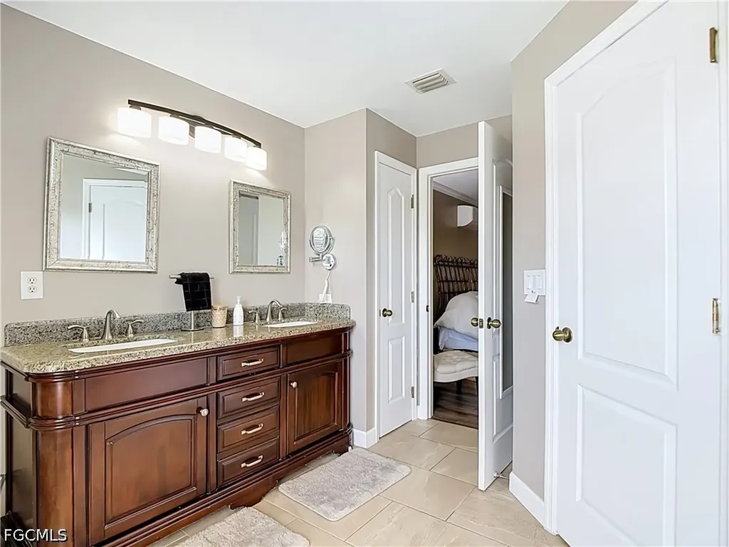 3612 SW 8th Court Cape Coral FL 33914