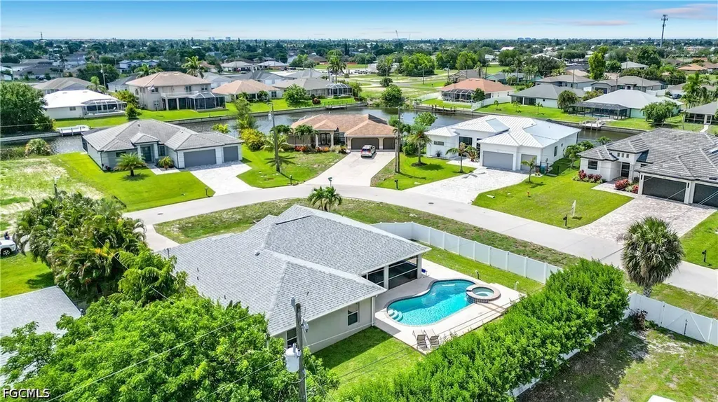 3612 SW 8th Court Cape Coral FL 33914
