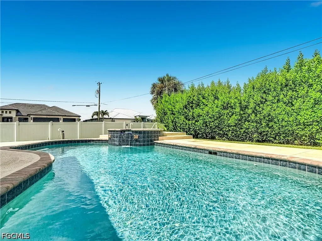 3612 SW 8th Court Cape Coral FL 33914