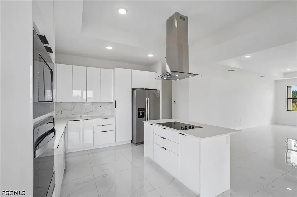 9035 W Broad Circle Labelle FL 33935