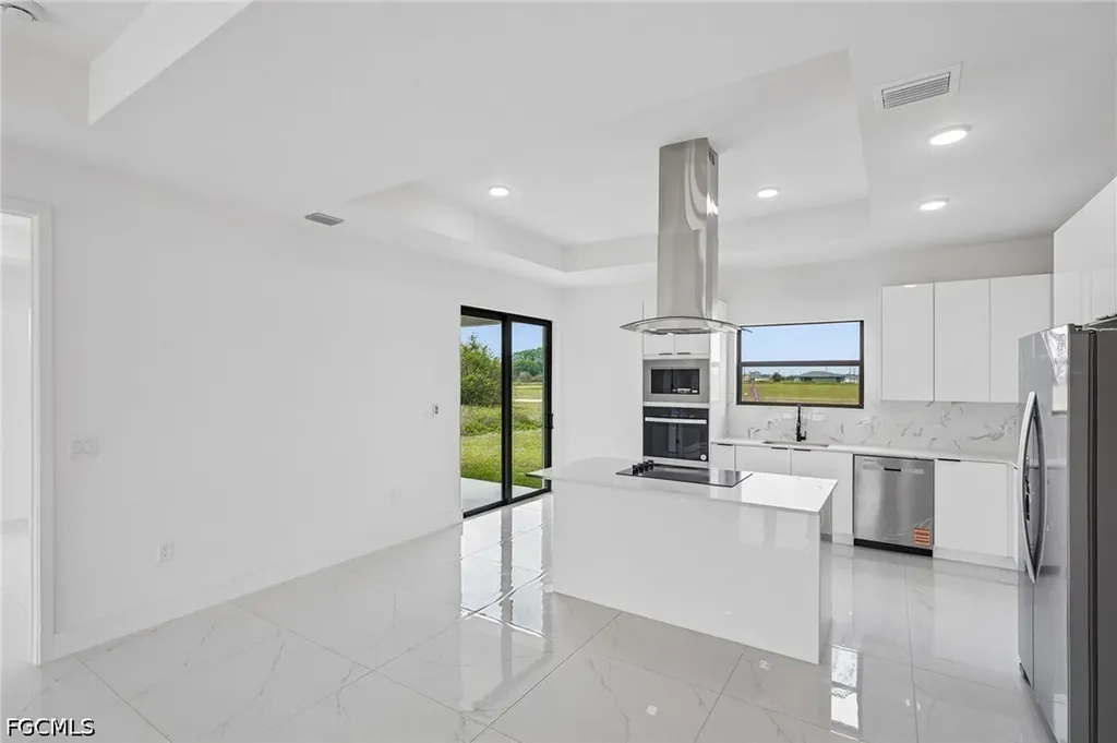 9035 W Broad Circle Labelle FL 33935