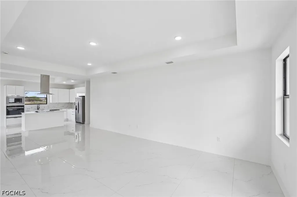 9035 W Broad Circle Labelle FL 33935