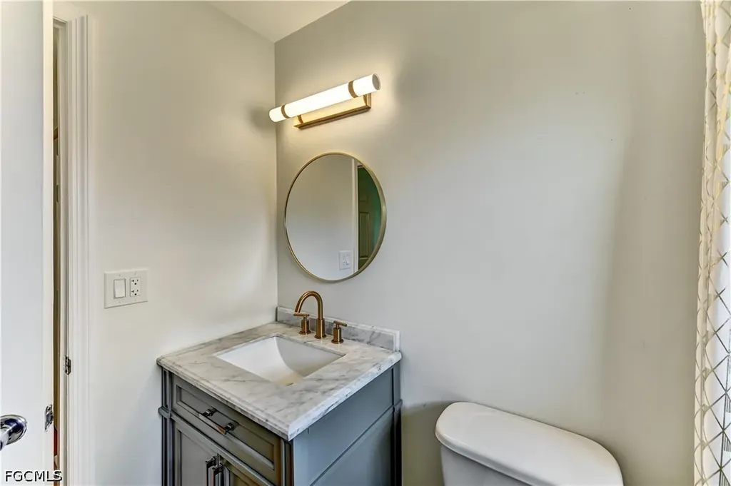 905 SW 52nd Street Cape Coral FL 33914