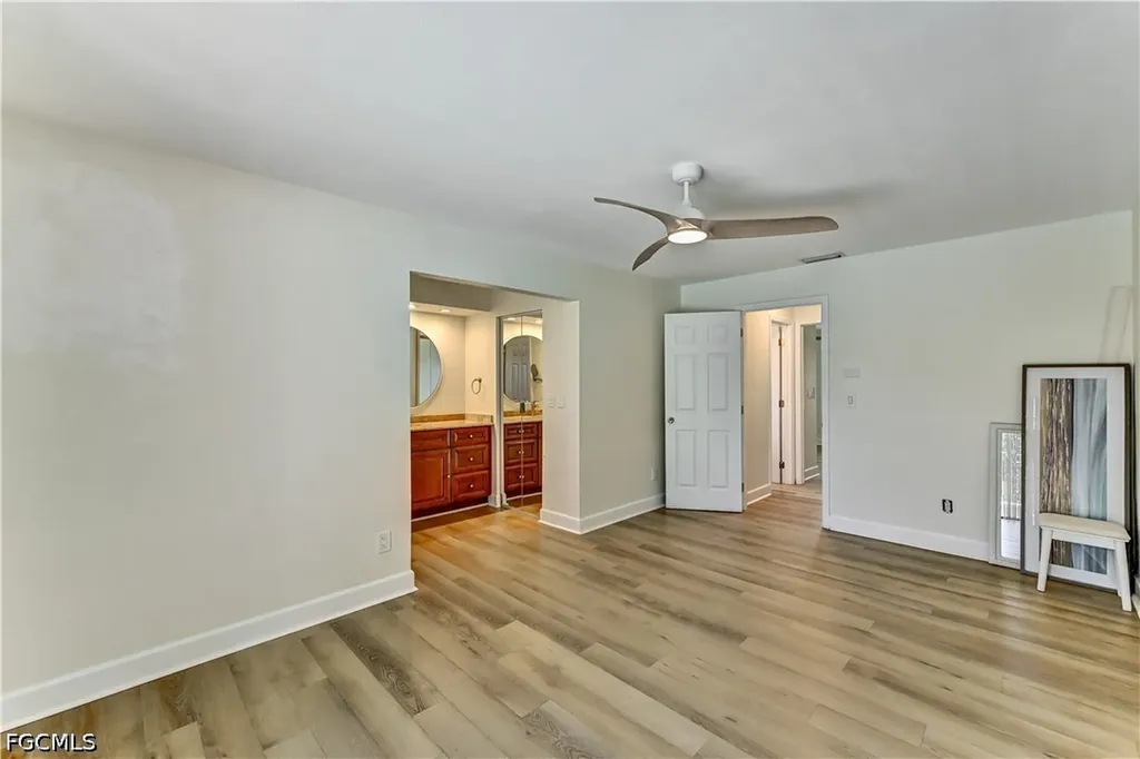905 SW 52nd Street Cape Coral FL 33914