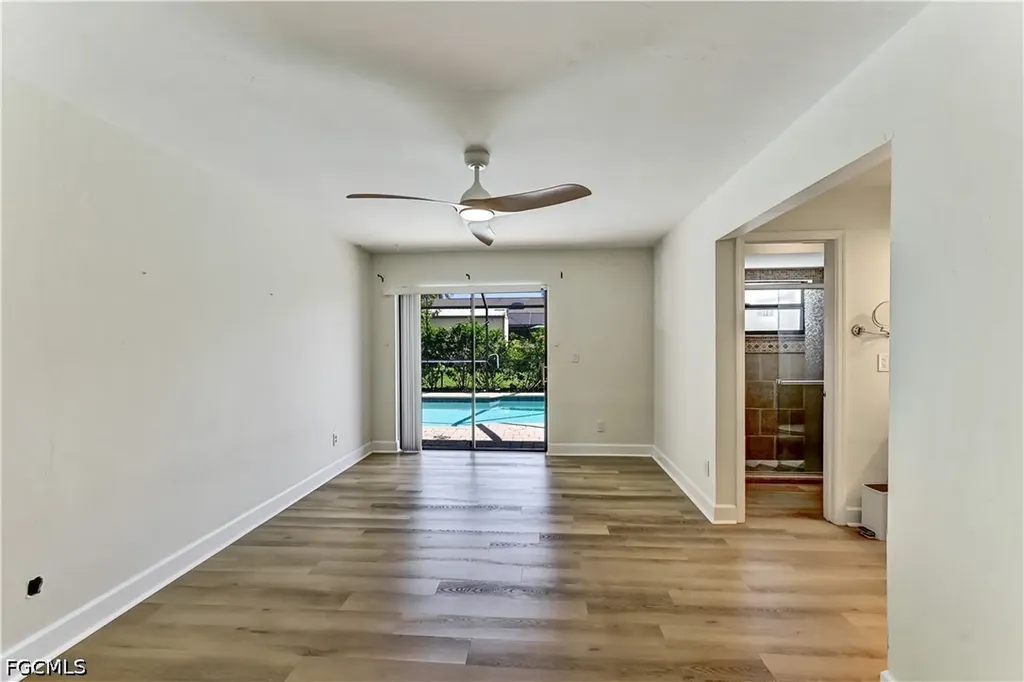 905 SW 52nd Street Cape Coral FL 33914
