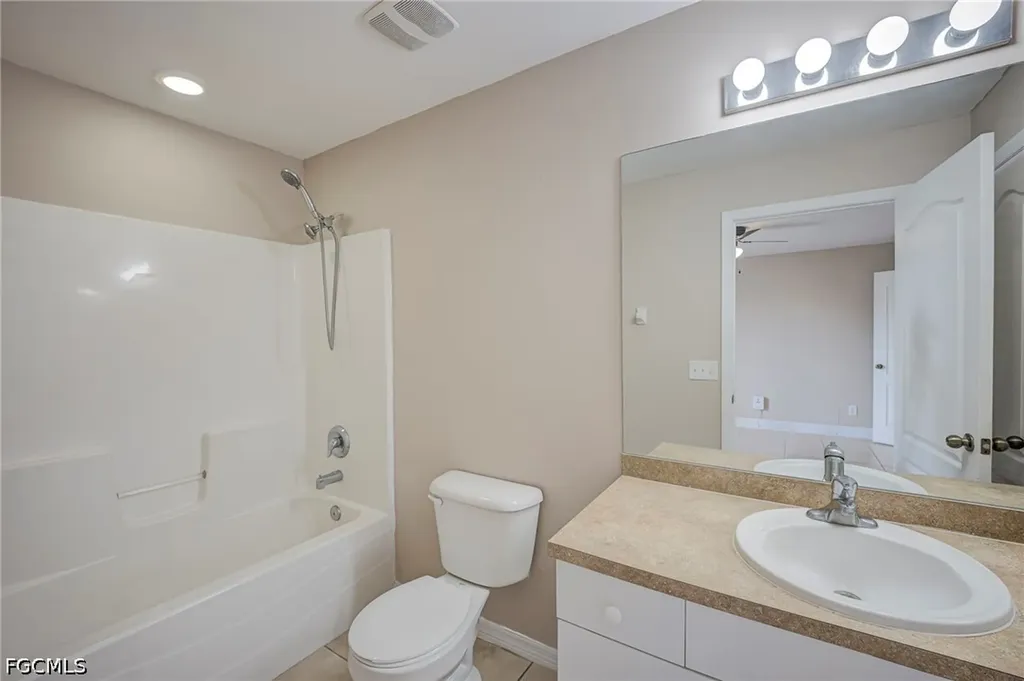 2900 8th Street SW Lehigh Acres FL 33976